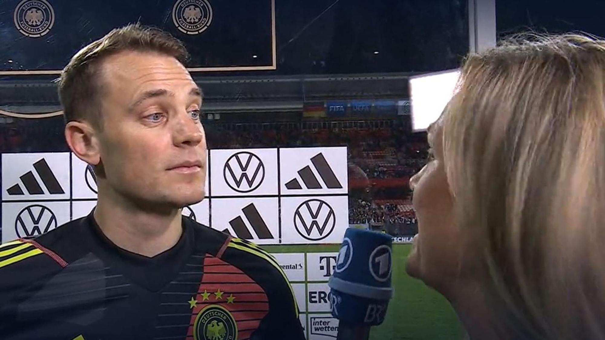 Manuel Neuer im Interview mit Julia Scharf.