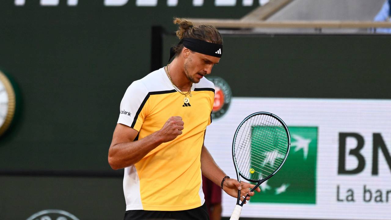Tennisprofi Alexander Zverev bei seinem Viertelfinalsieg gegen Alex de Minaur am Mittwoch (5. Juni 2024) in Paris.