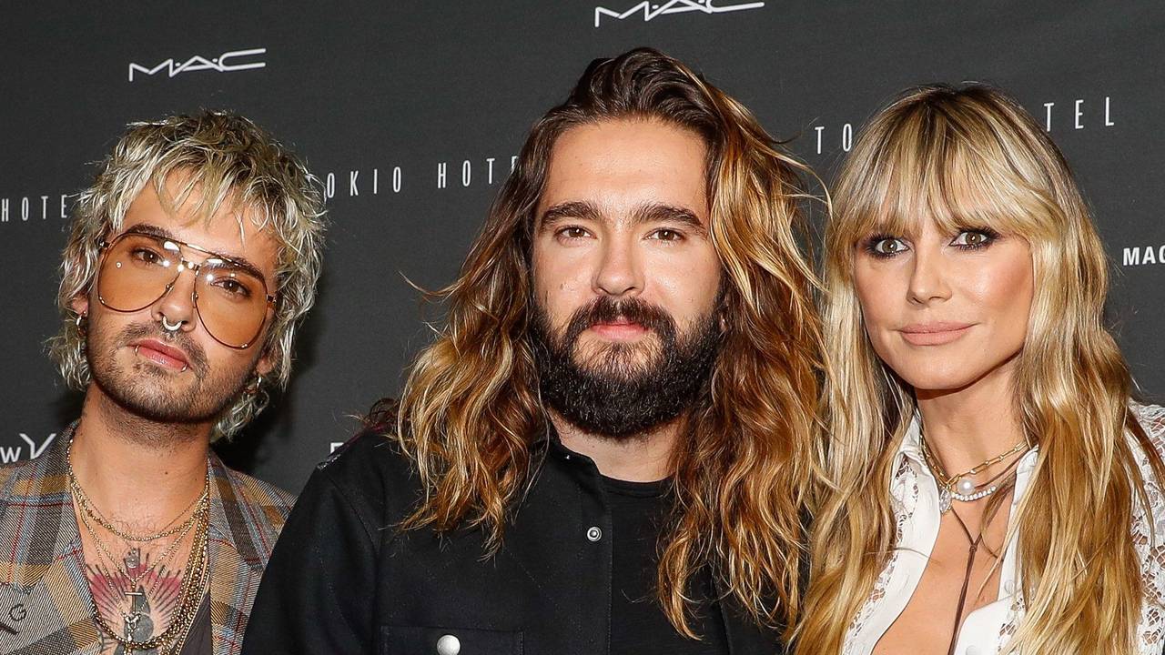 Bill und Tom Kaulitz mit Heidi Klum, hier 2020 bei einer Veranstaltung rund um die Band Tokio Hotel in Berlin.