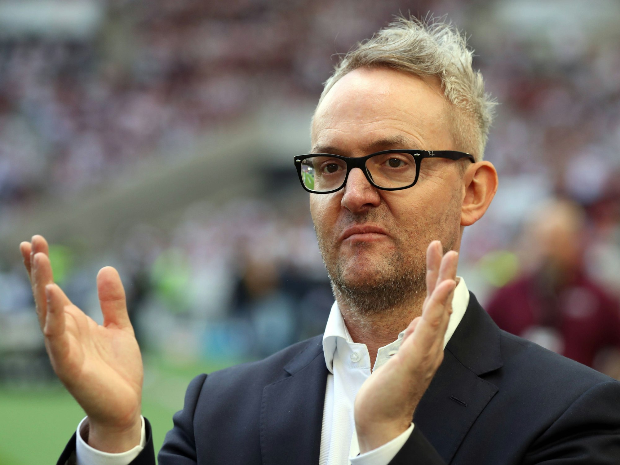 VfB Stuttgarts Vorstandsvorsitzender Alexander Wehrle vor dem Spiel gegen Borussia Mönchengladbach am 18. Mai 2024.