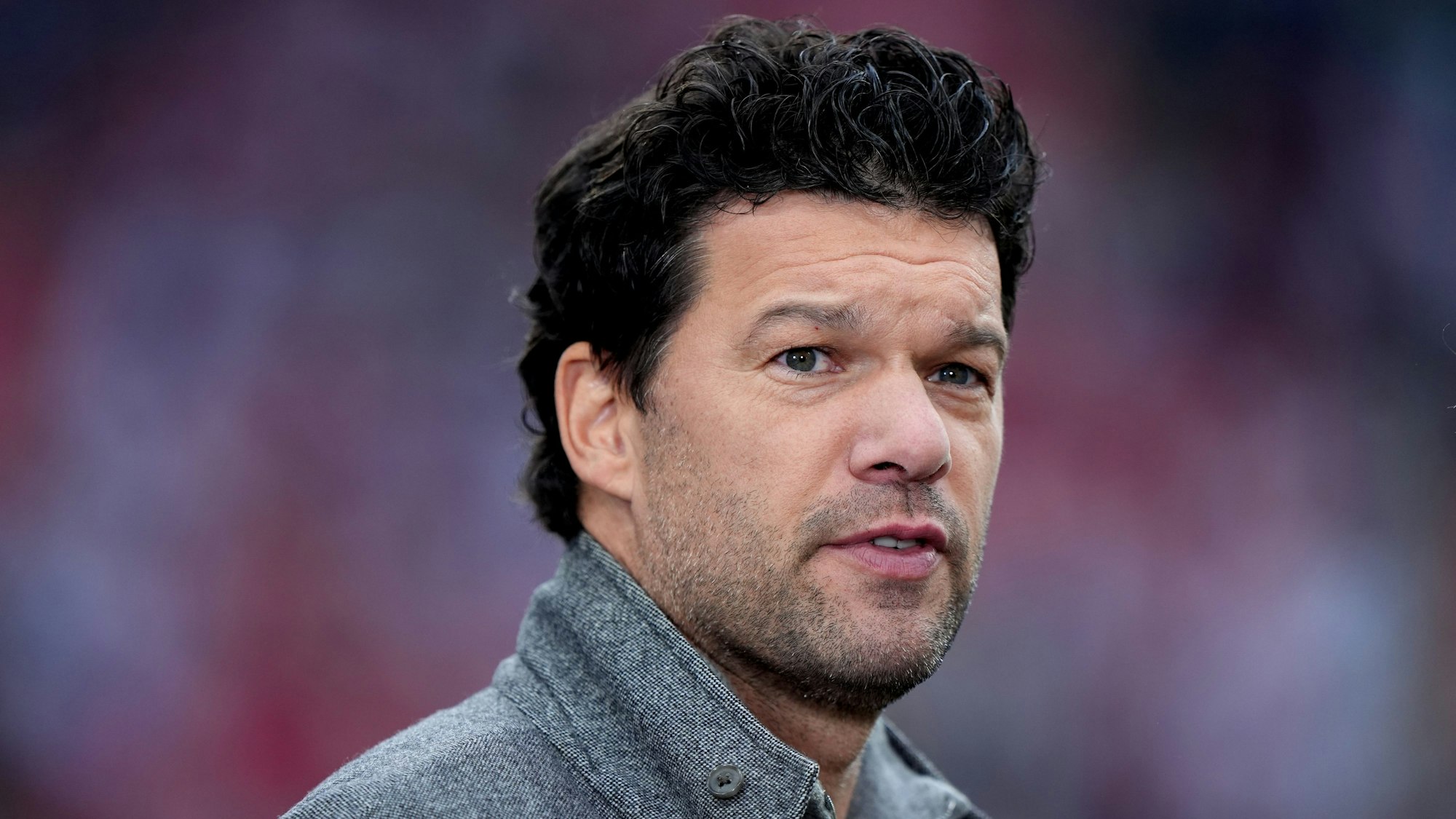 Michael Ballack als DAZN-Experte beim Champions-League-Finale.