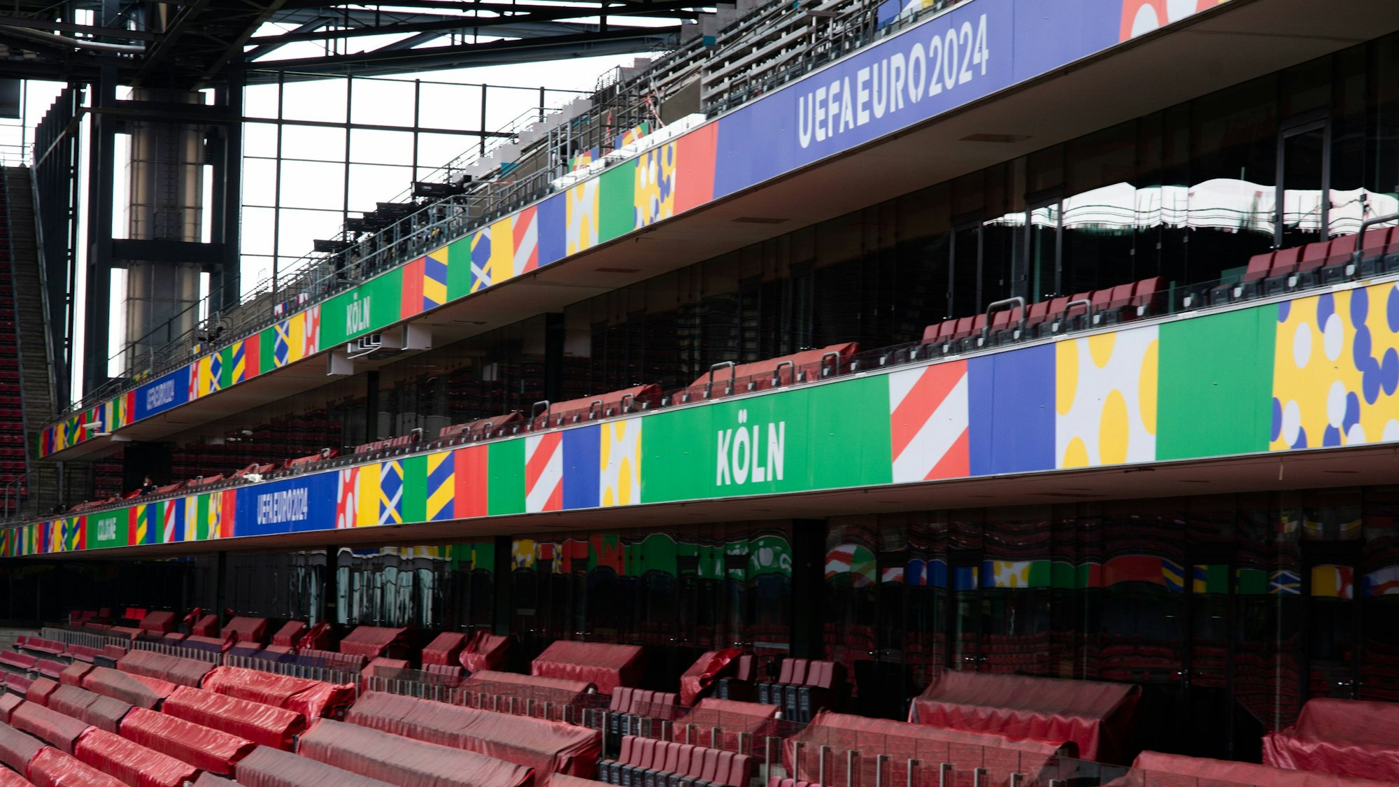 Blick ins Kölner EM-Stadion zum Turnier.