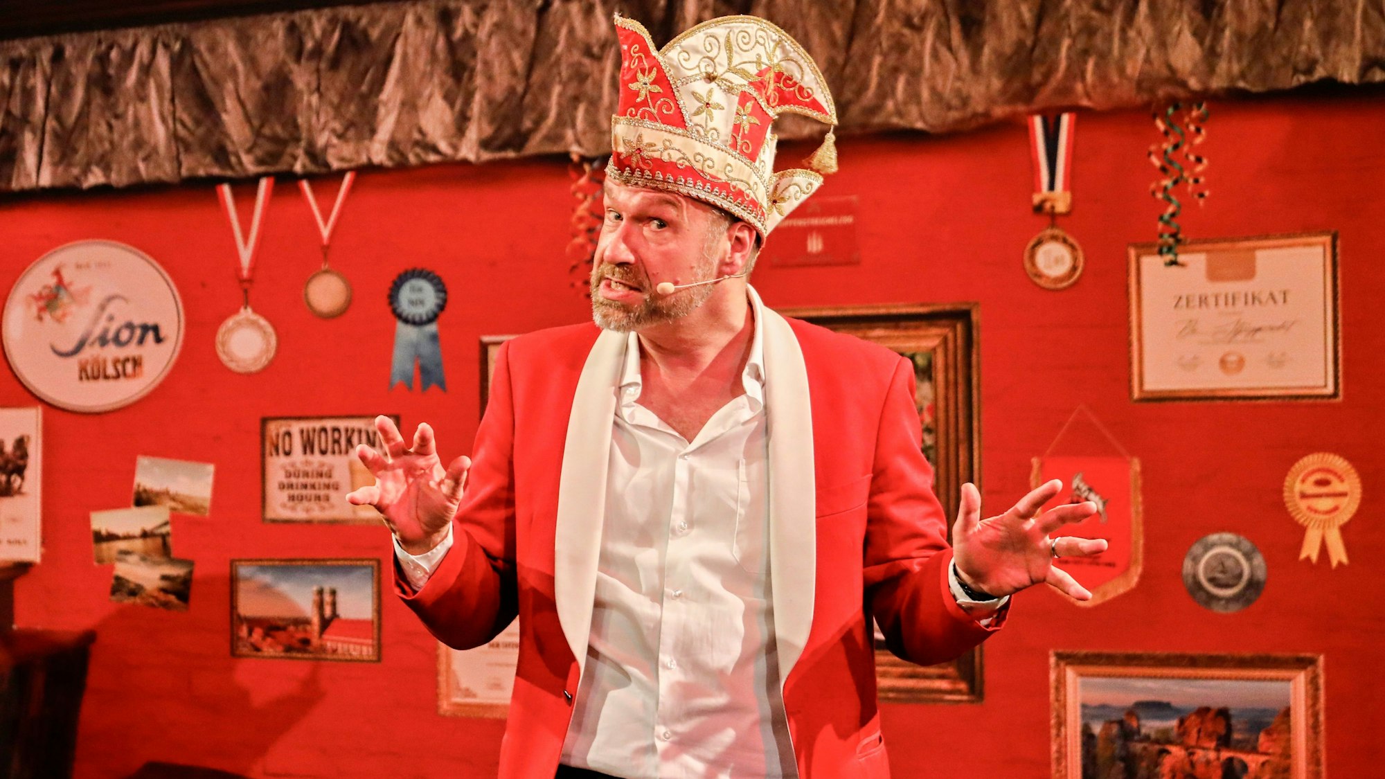 Volker Weininger alias „Der Sitzungspräsident“.