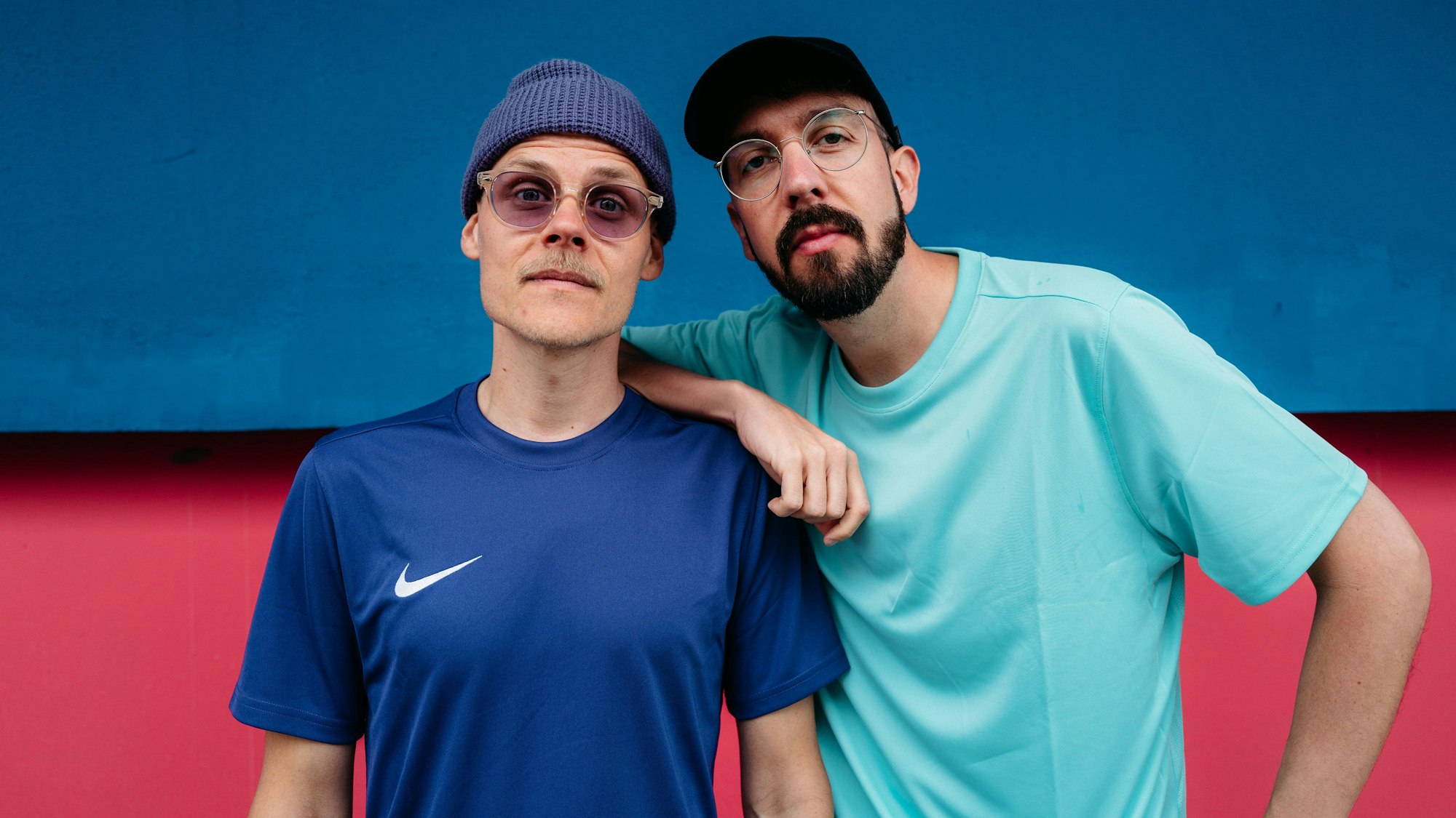 Nico Gomez mit Oliver Niesen.