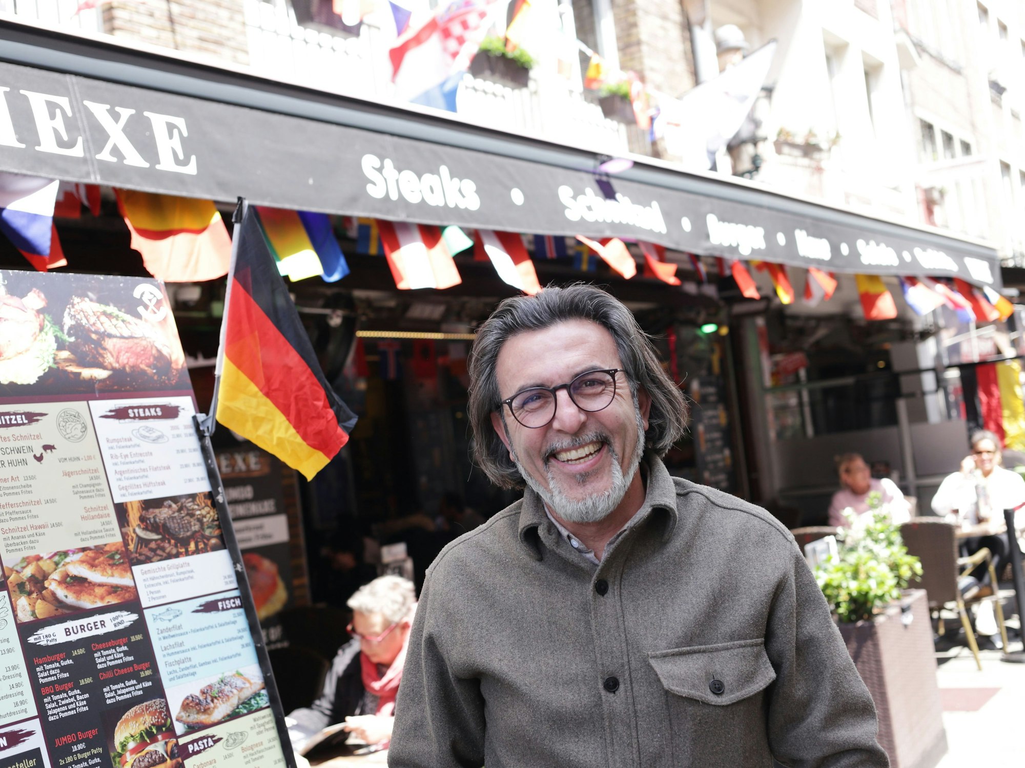 Bülent Hali, Betreiber des Altstadtlokals die „Hexe“.