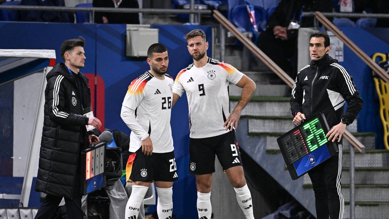 Deniz Undav und Niclas Füllkrug werden im DFB-Team eingewechselt.