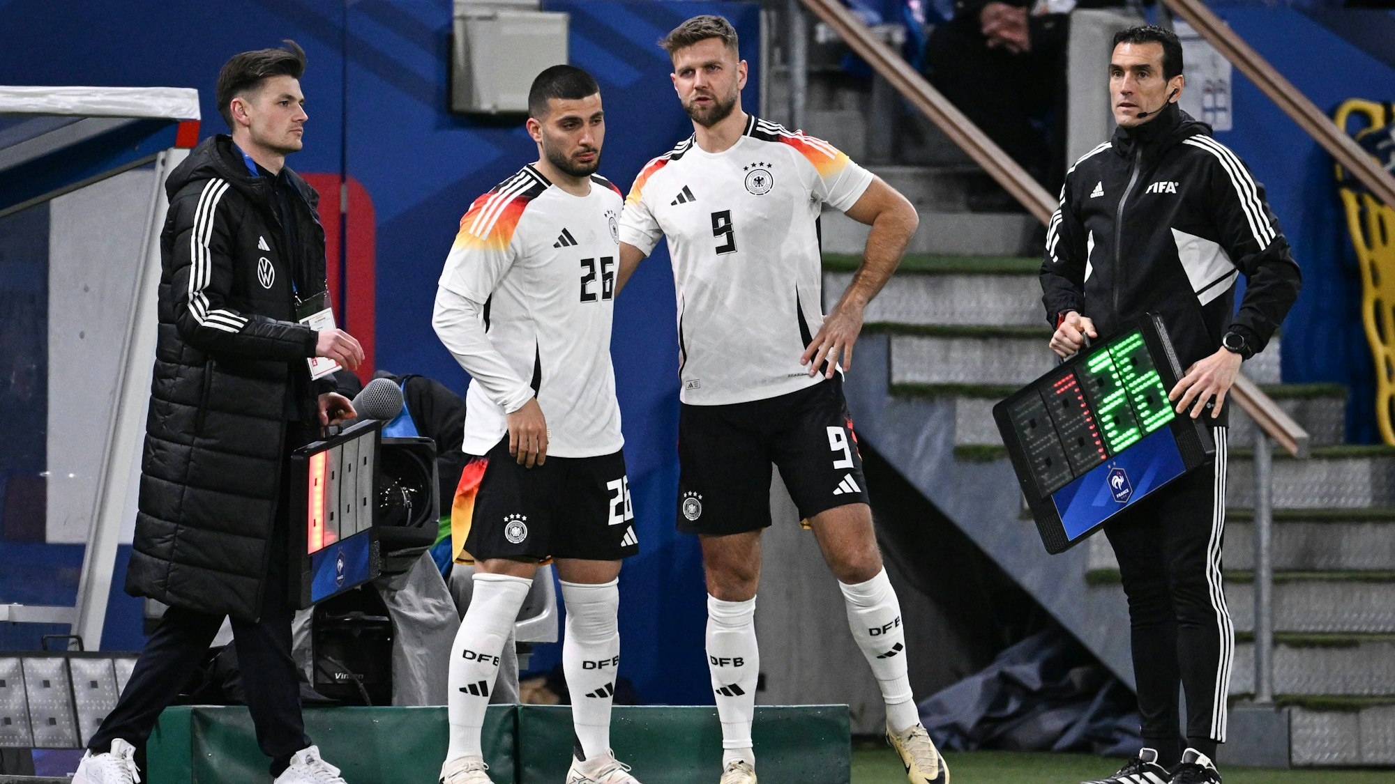 Deniz Undav und Niclas Füllkrug werden im DFB-Team eingewechselt.