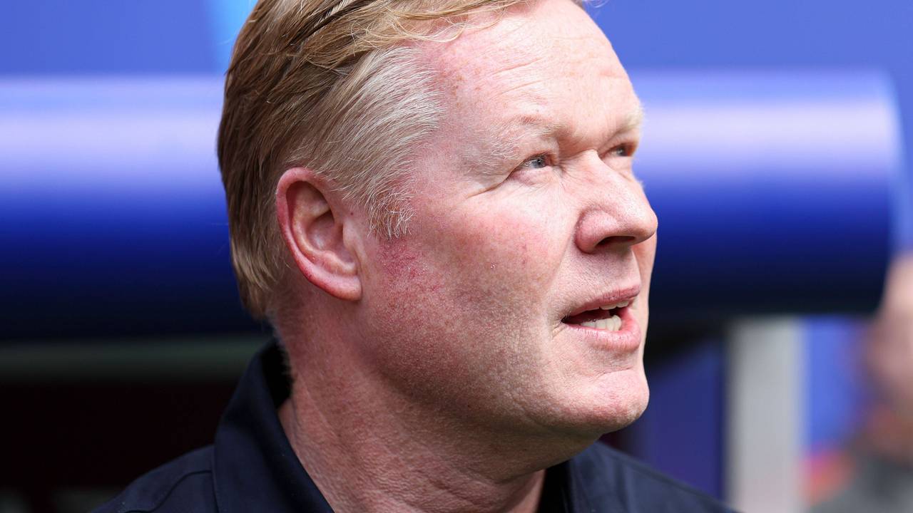 Bondscoach Ronald Koeman kurz vor dem Anpfiff an der Seitenlinie.