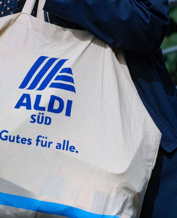 Llobe, ein E-Bike-Hersteller aus NRW, der unter anderem Aldi beliefert hat (Symbolbild), musste Insolvenz anmelden.