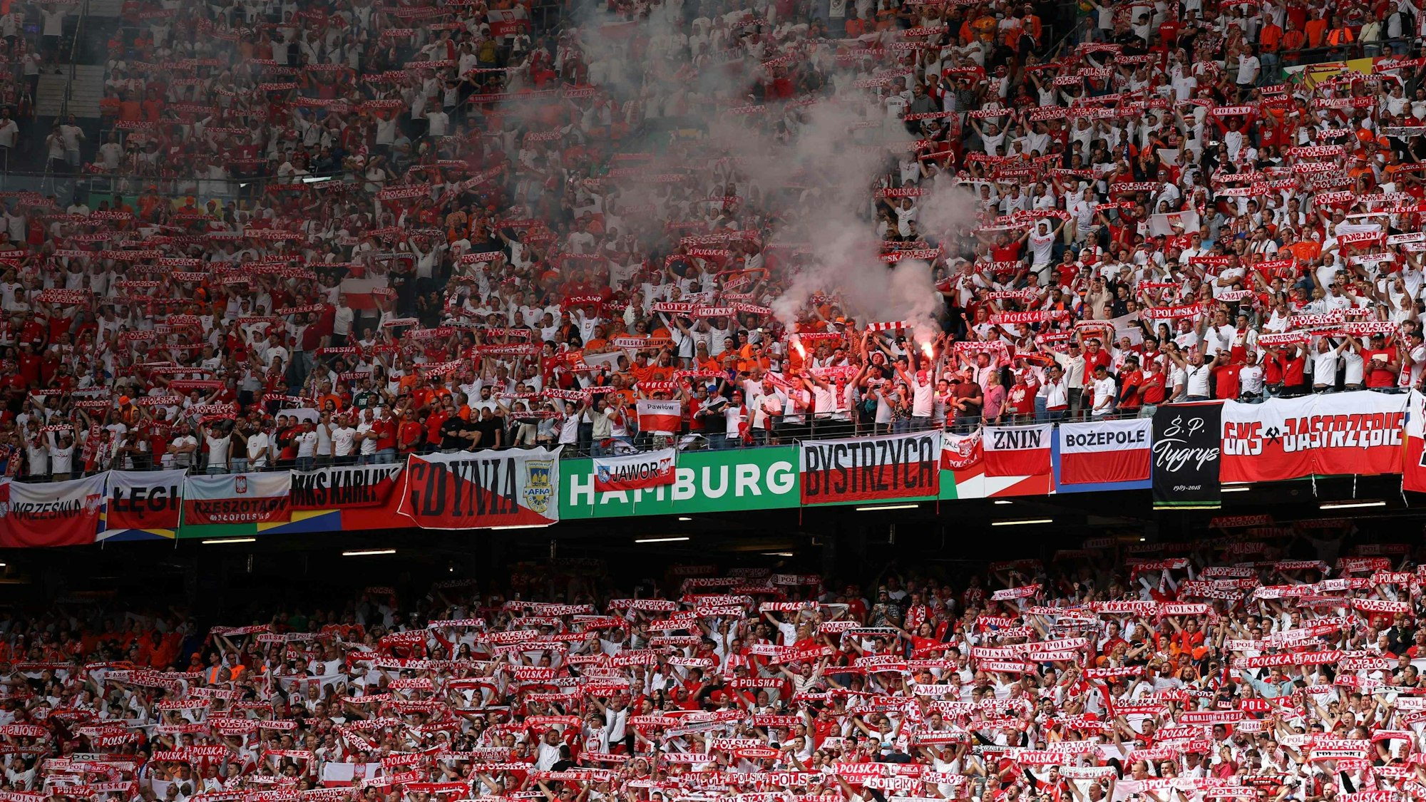Polnische Fans beim EM-Spiel gegen die Niederlande.