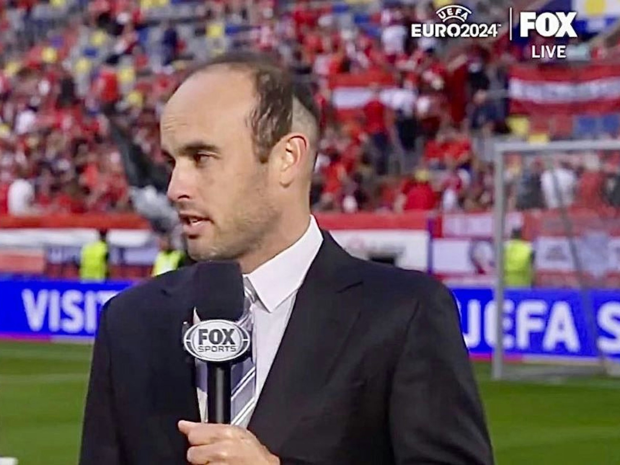 Landon Donovan mit auffälligen Lücken in seiner Frisur.