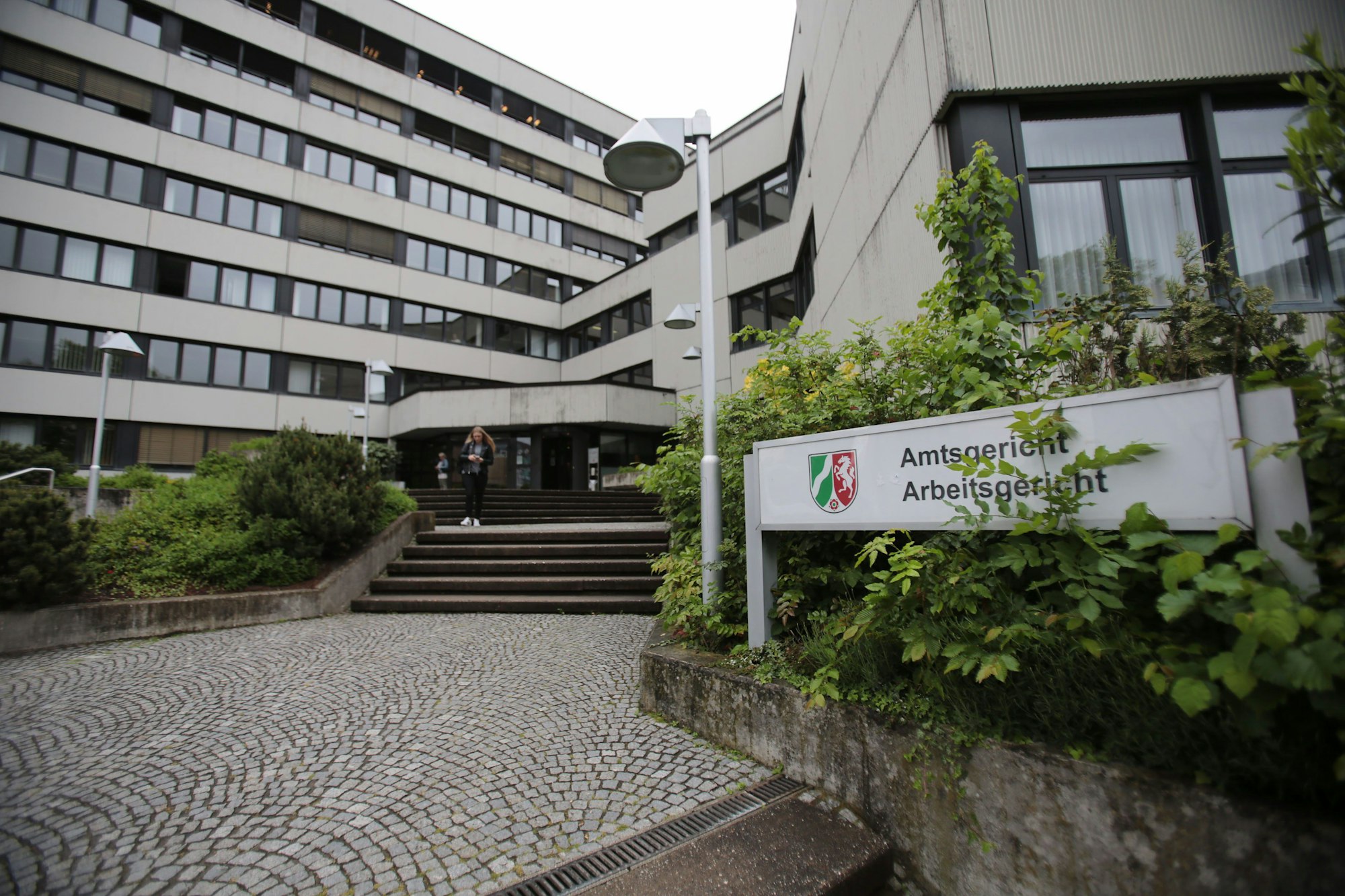 Das Amtsgericht und Arbeitsgericht, fotografiert am 17. Mai 2016 in Siegburg (Nordrhein-Westfalen).