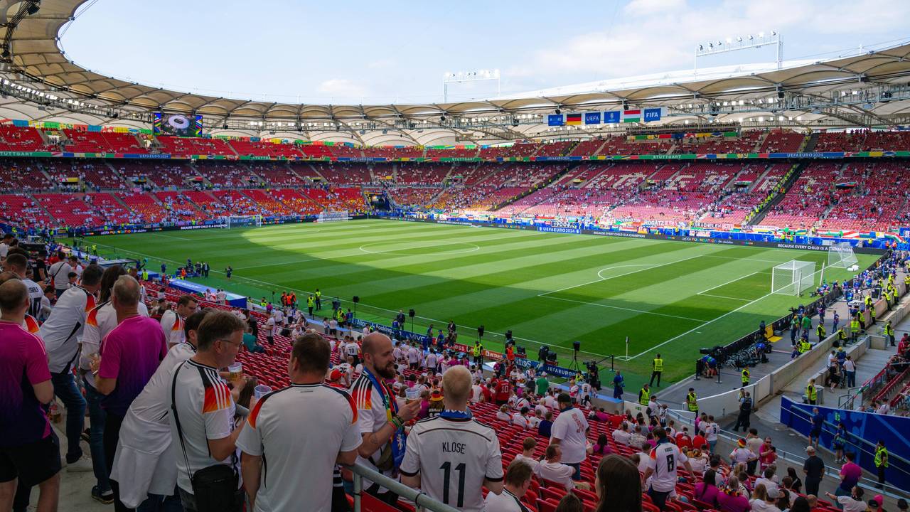 Das Stuttgarter EM-Stadion vor dem Gruppen-Duell zwischen Deutschland und Ungarn am Mittwoch (19. Juni 2024).
