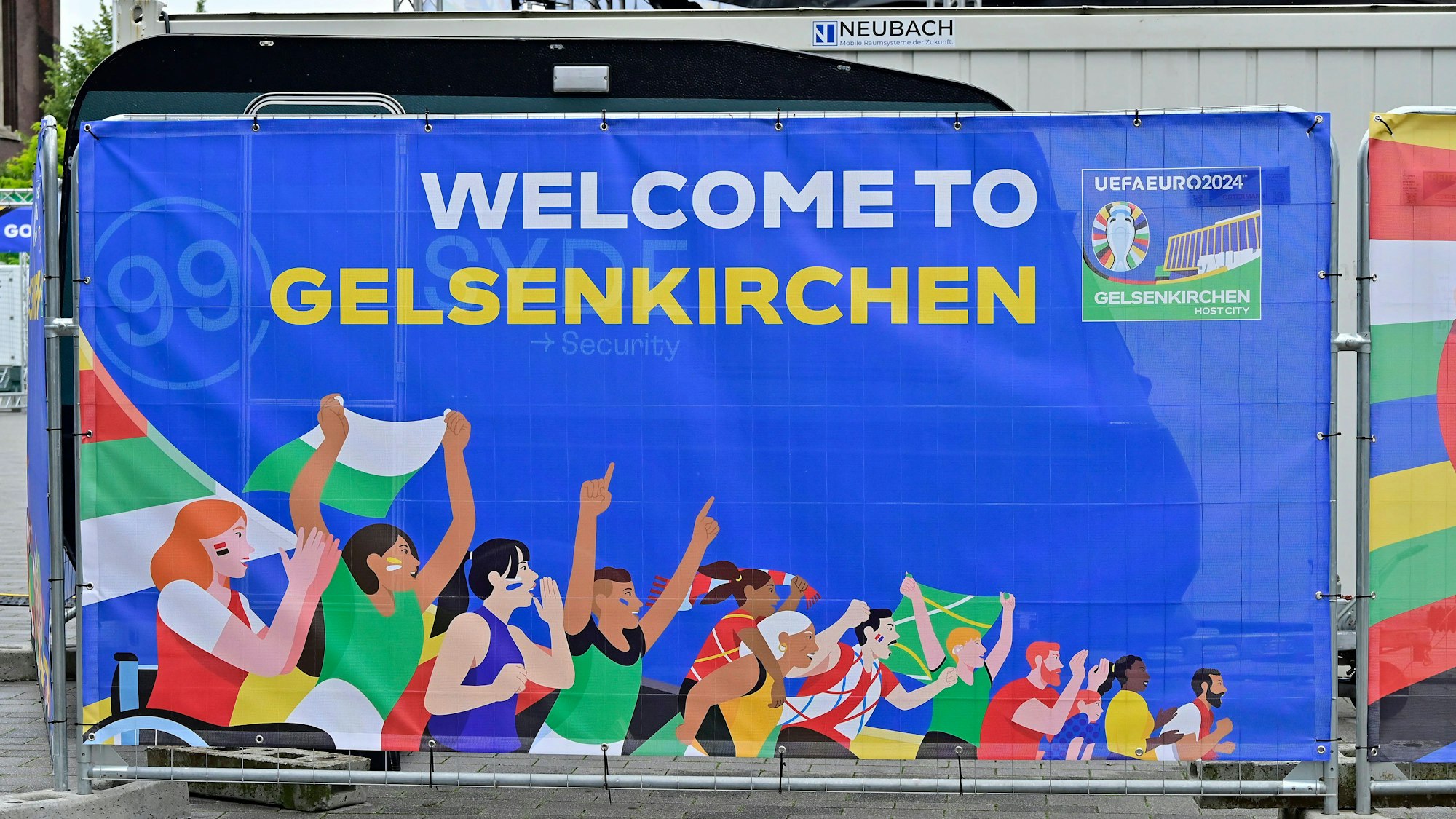 Ein EM-Banner in Gelsenkirchen am 15. Juni 2024.