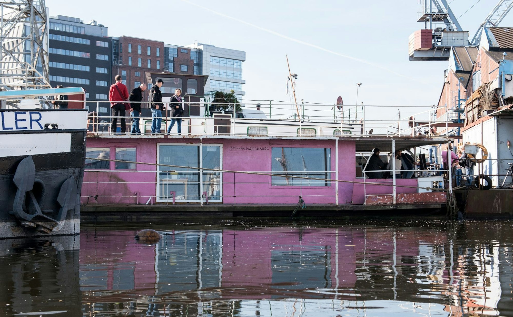 Das Hausboot von Schlagersänger Olli Schulz und Fynn Kliemann wechselt den Besitzer.