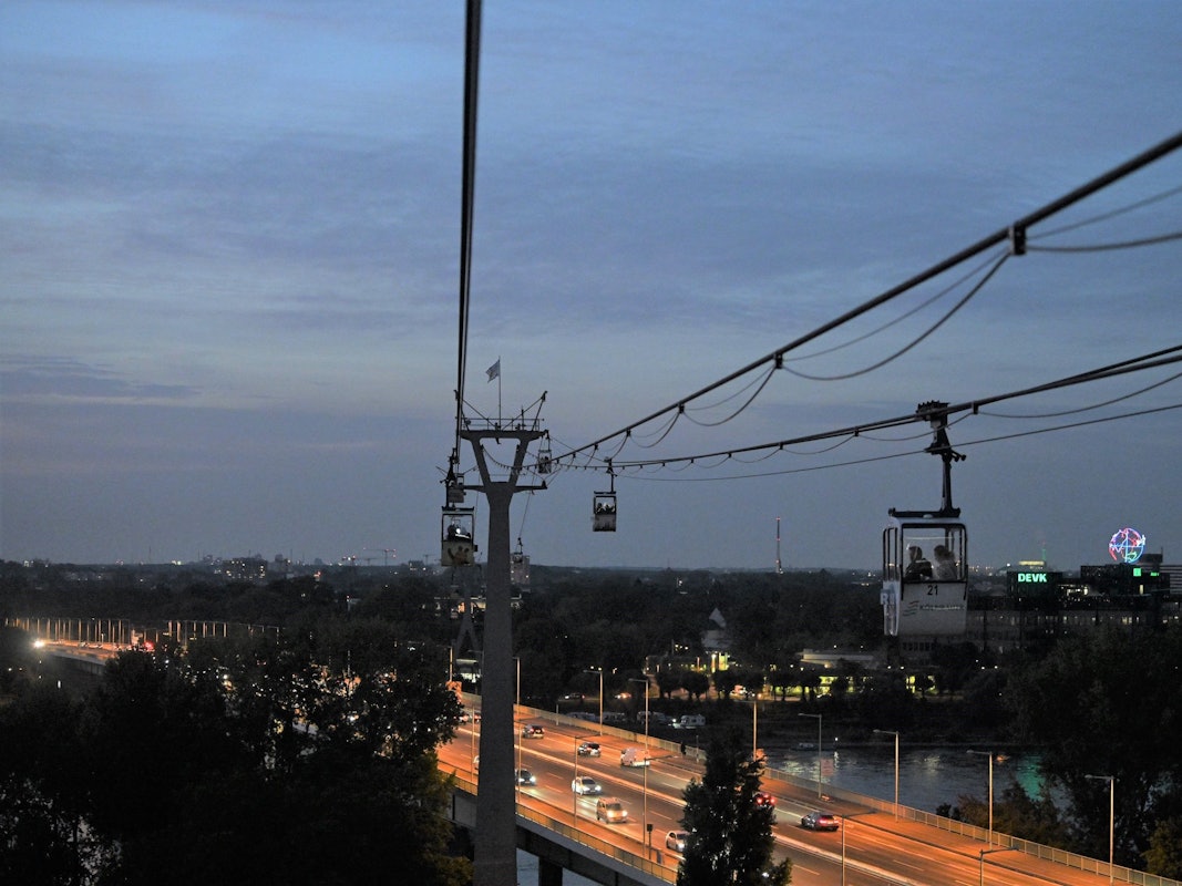 Kölner Seilbahn: Nachtfahrt