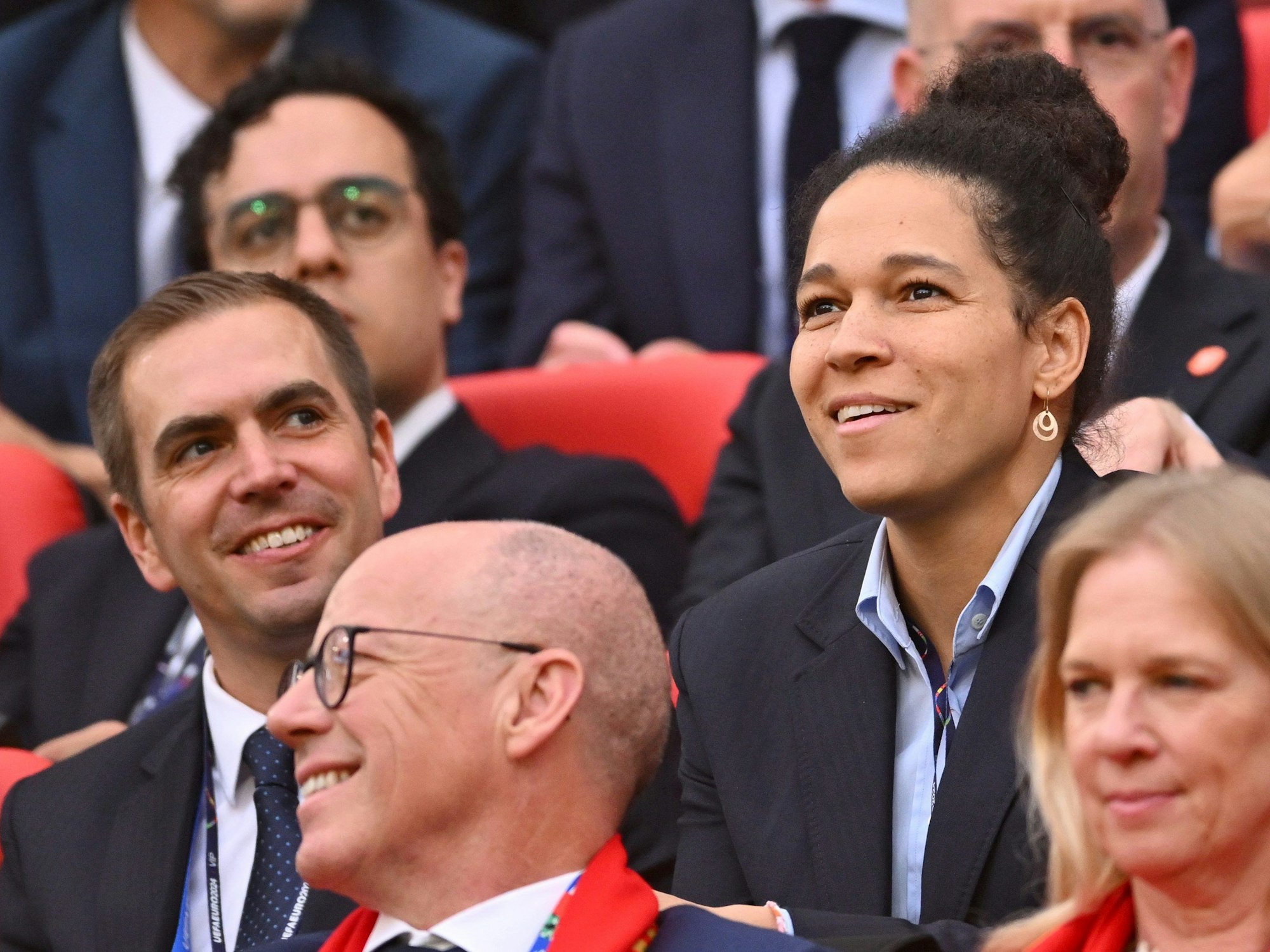 Philipp Lahm und Celia Sasic auf der Tribüne.