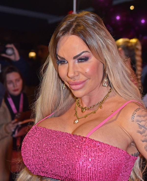 Gina-Lisa Lohfink beim „40th Birthday Bash - 40. Geburtstag“ von Micaela Schäfer im Bellucci Restaurant in Berlin am 1. November 2023
