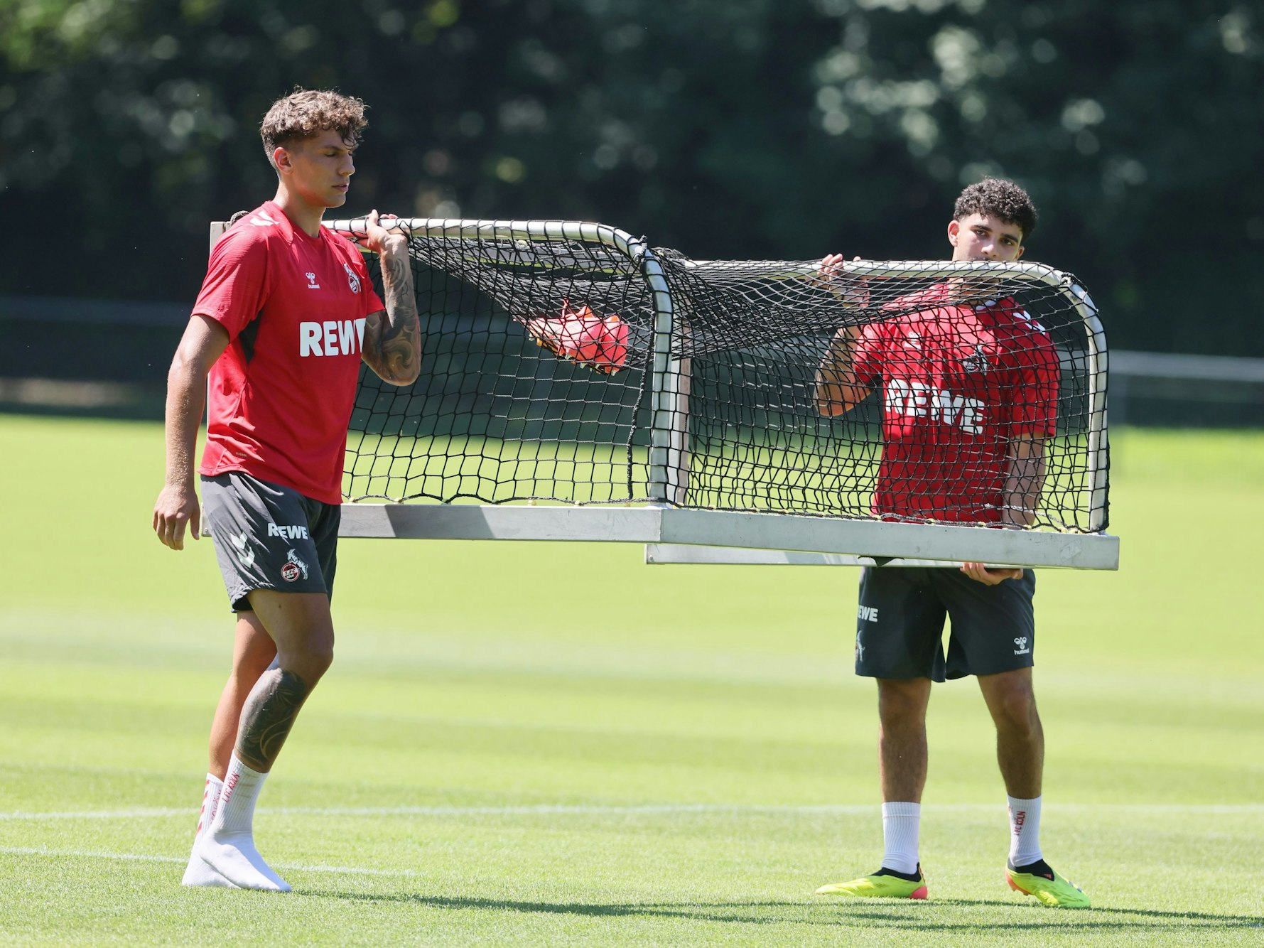 1. FC Köln, Training mit Julian Pauli (l.) und Fayssal Harchaoui