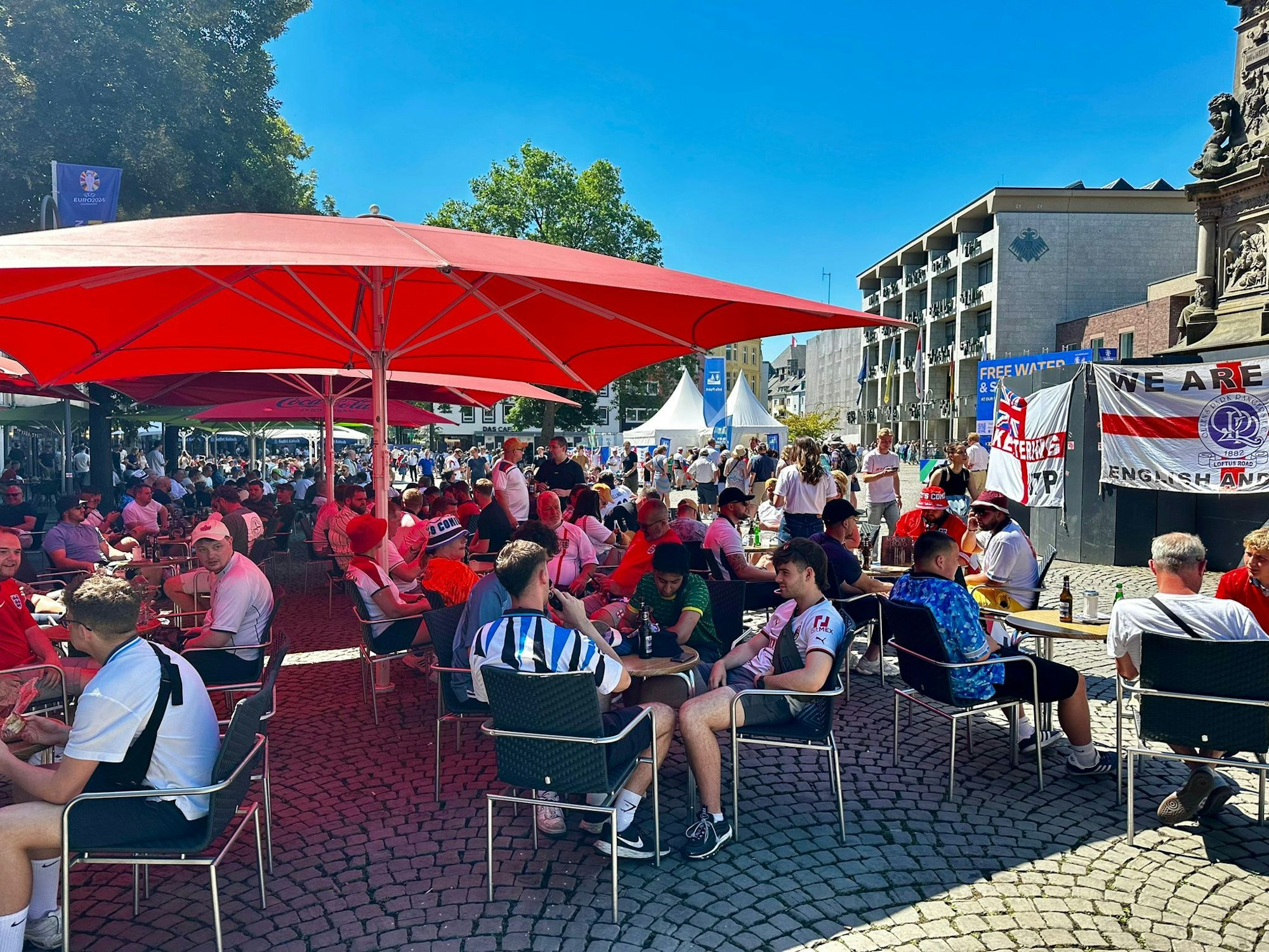 England-Fans am Alter Markt.