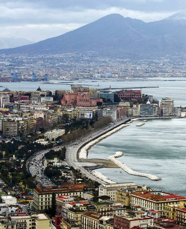Blick über Neapel in Italien, hier im März 2015.