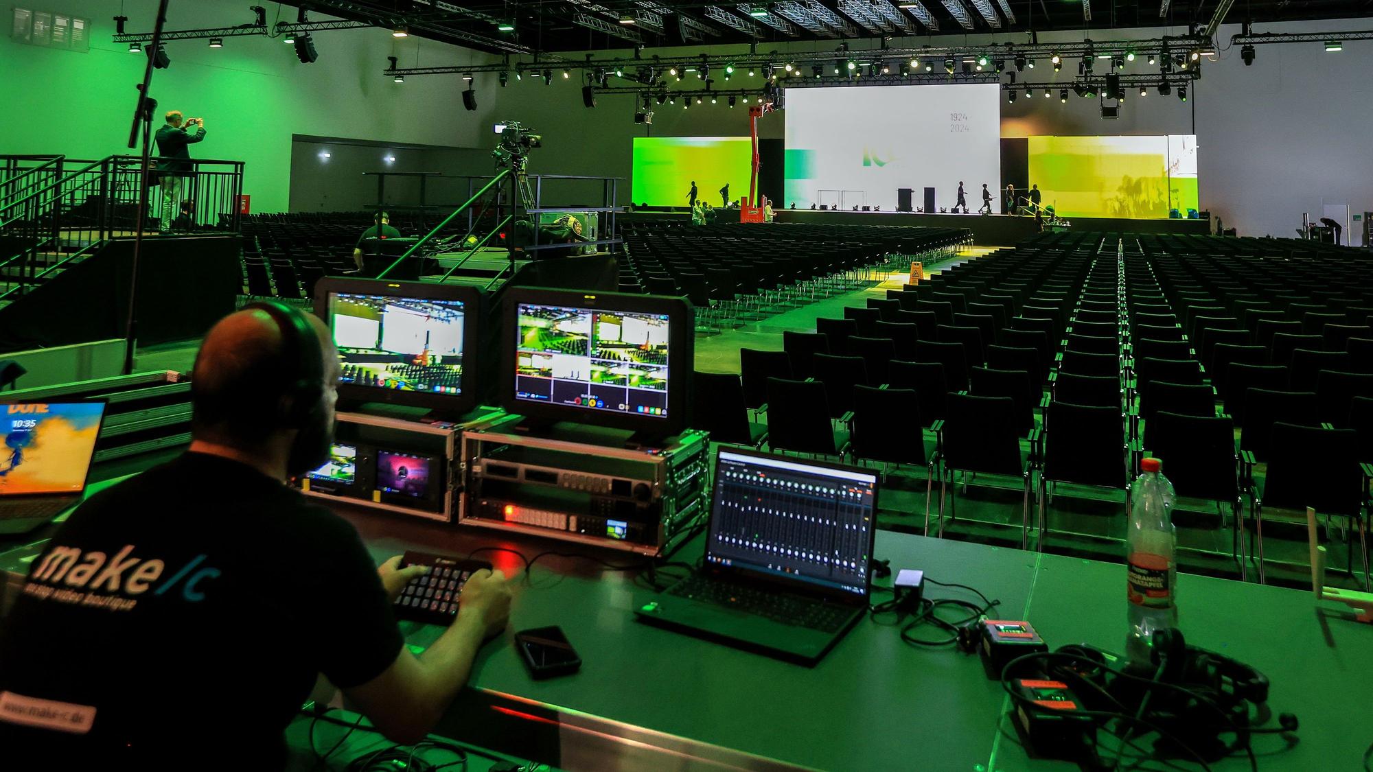 Rundgang durch das neue Event- und Kongresszentrum der Koelnmesse.