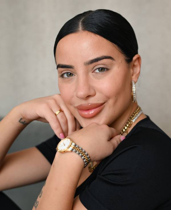 Leyla Lahouar, Reality-TV-Darstellerin und Influencerin, nimmt an einem Foto-Shooting teil.