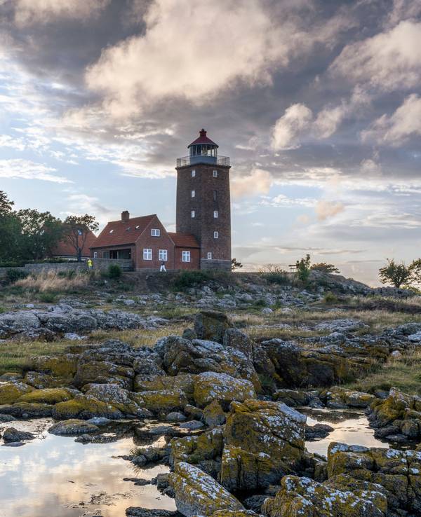 Denmark, Bornholm, Svaneke, Lighthouse at sunset, KEBF02754