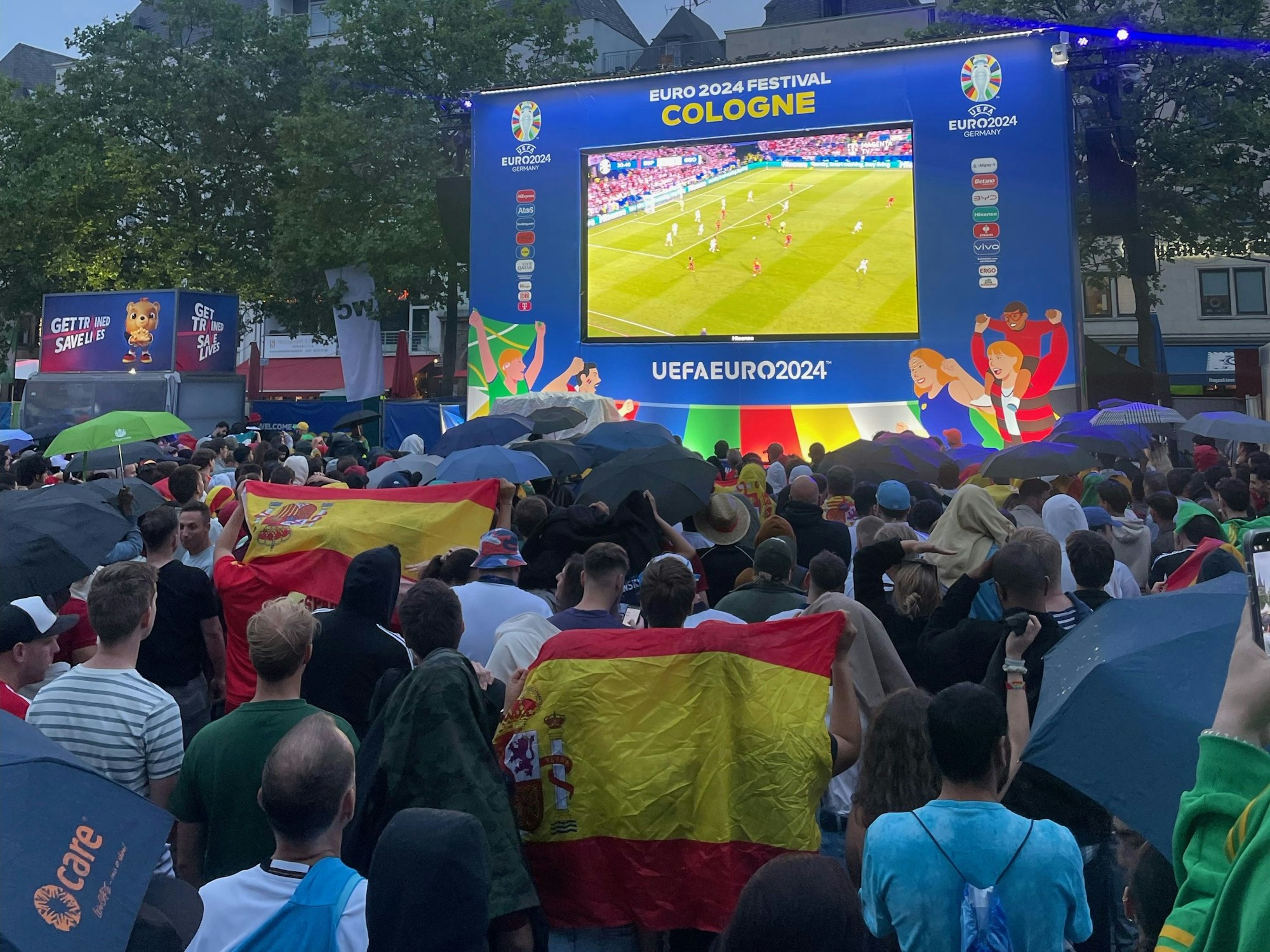 Public Viewing am Heumarkt bei Spanien gegen Georgien.