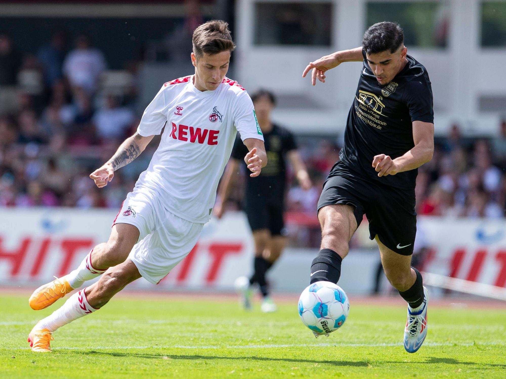 Denis Huseinbasic im Testspiel gegen Rheingold Poll.