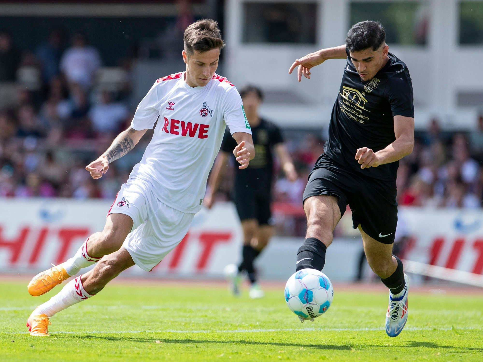 Denis Huseinbasic im Testspiel gegen Rheingold Poll.