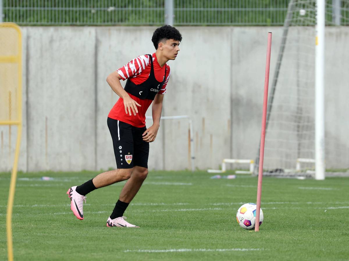 Gabriel Zarrella, Sohn von Giovanni Zarrella, im Training beim VfB Stuttgart.
