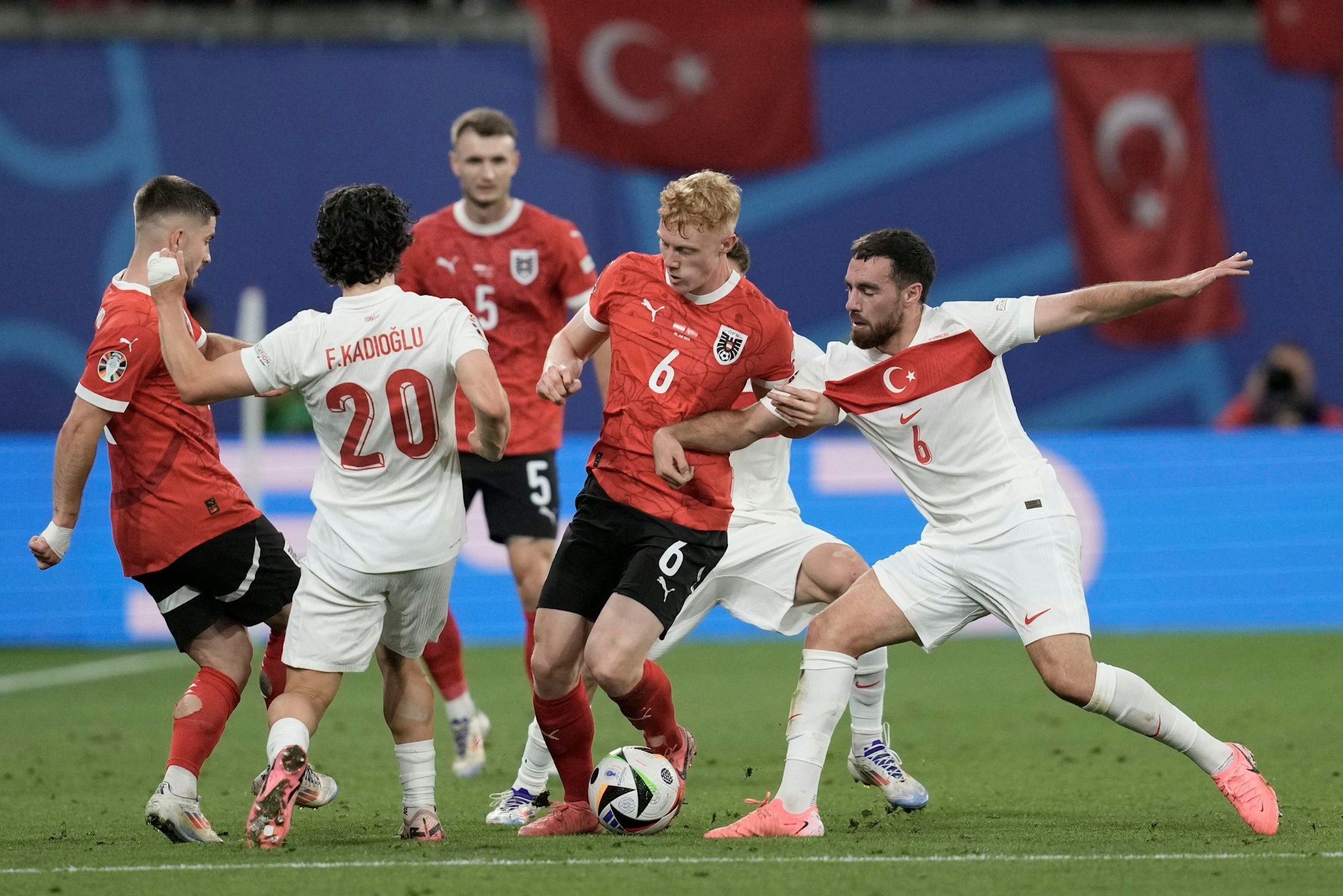 Spielszene aus der Partie Österreich gegen Türkei.