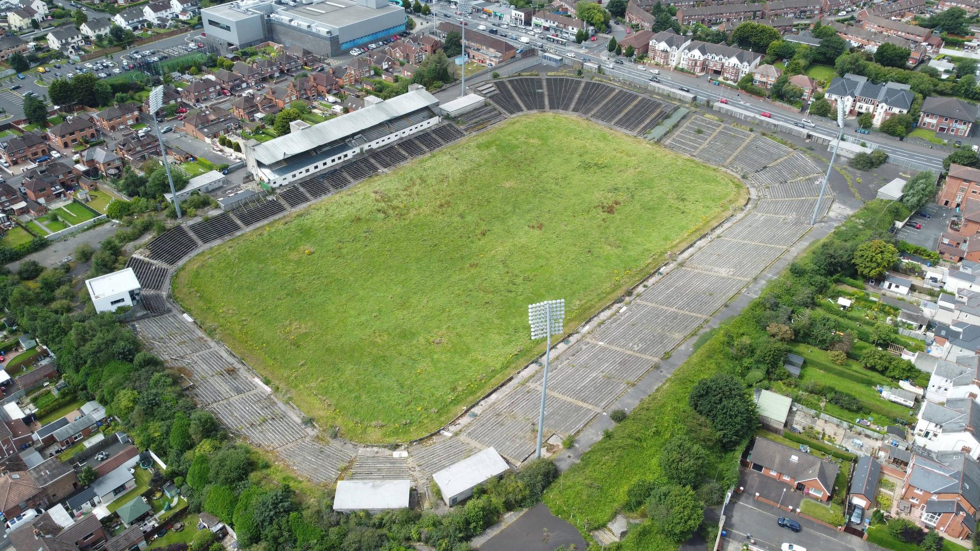 Der Casement Park in Belfast von oben.
