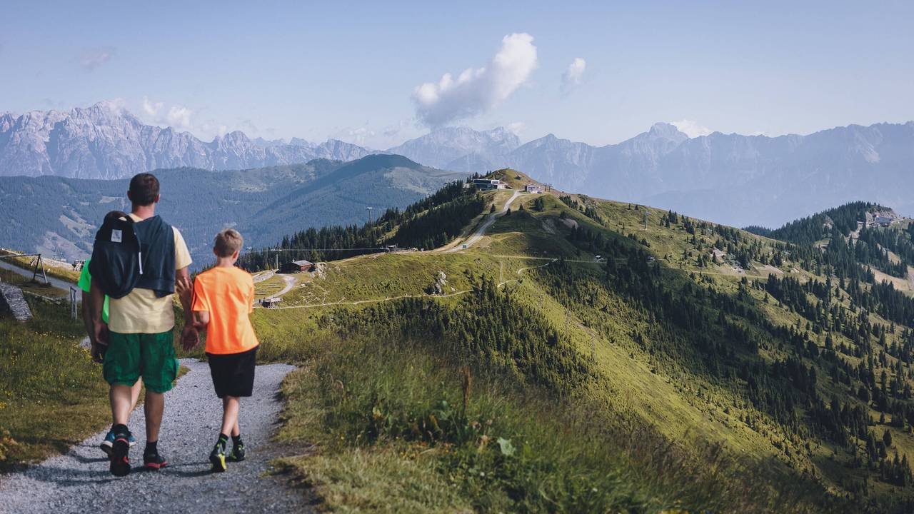 Zell am See ist im Sommer ein beliebtes Ausflugsziel für Urlauber und Bergliebhaber. Das Symbolfoto wurde am 30. Juli 2020 aufgenommen.