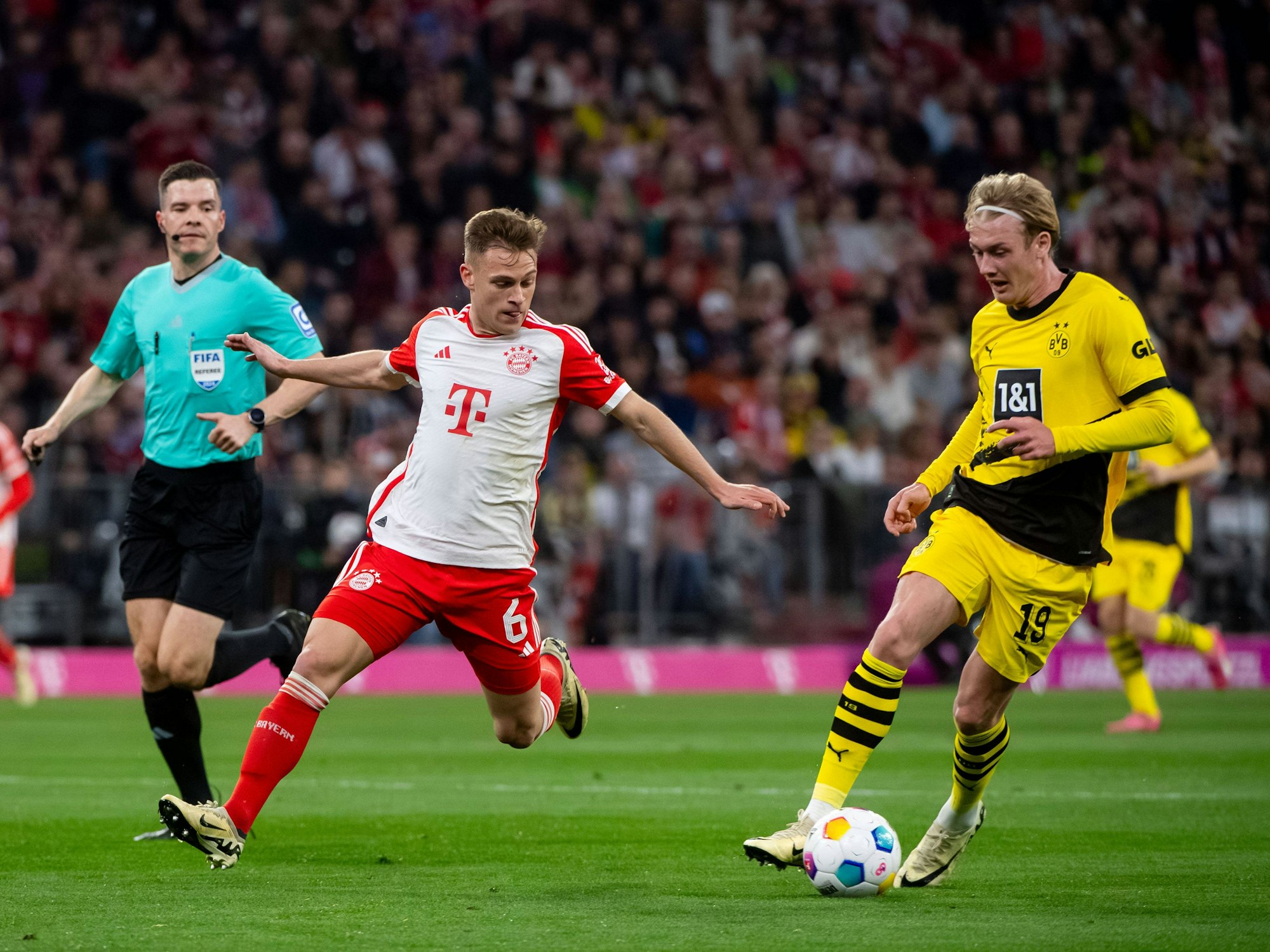 Joshua Kimmich (l.) und Julian Brandt am 30. März 2024 im Einsatz.