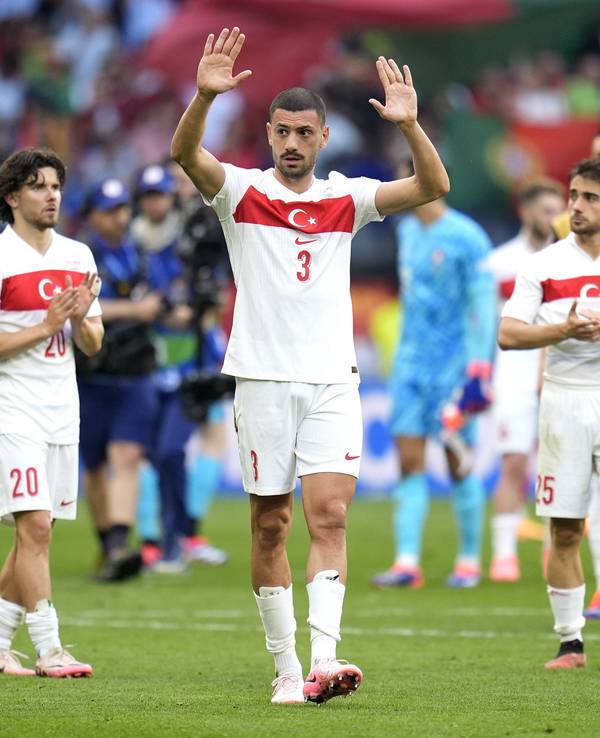 Der türkische Nationalspieler Merih Demiral nach der 0:3-Niederlage gegen Portugal am 22. Juni 2024.