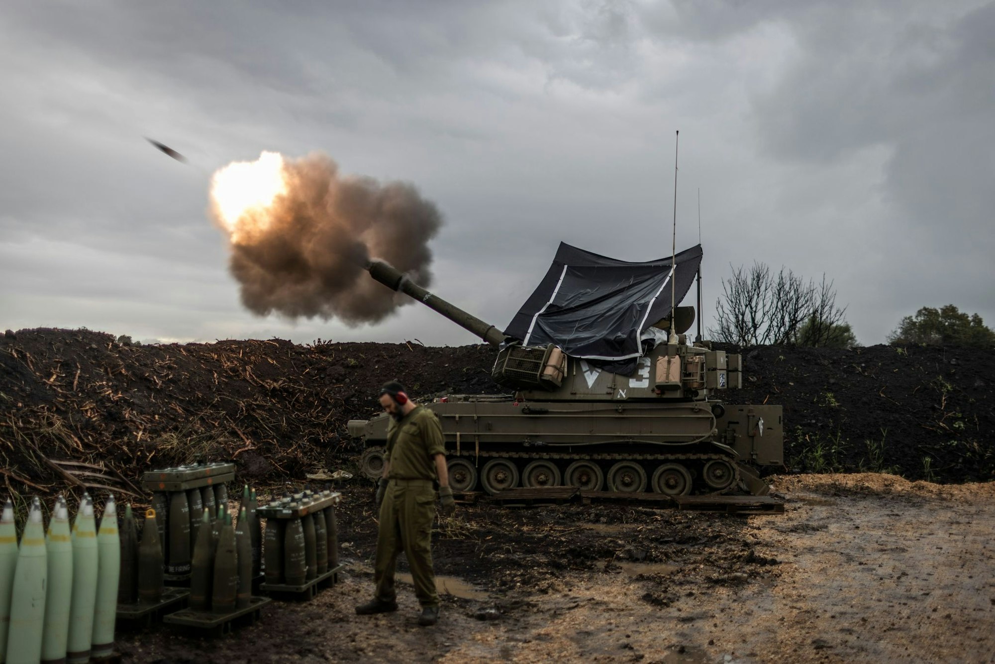 Das israelische Militär greift im Gegenzug die Abschussorte im Libanon an (Archivbild)