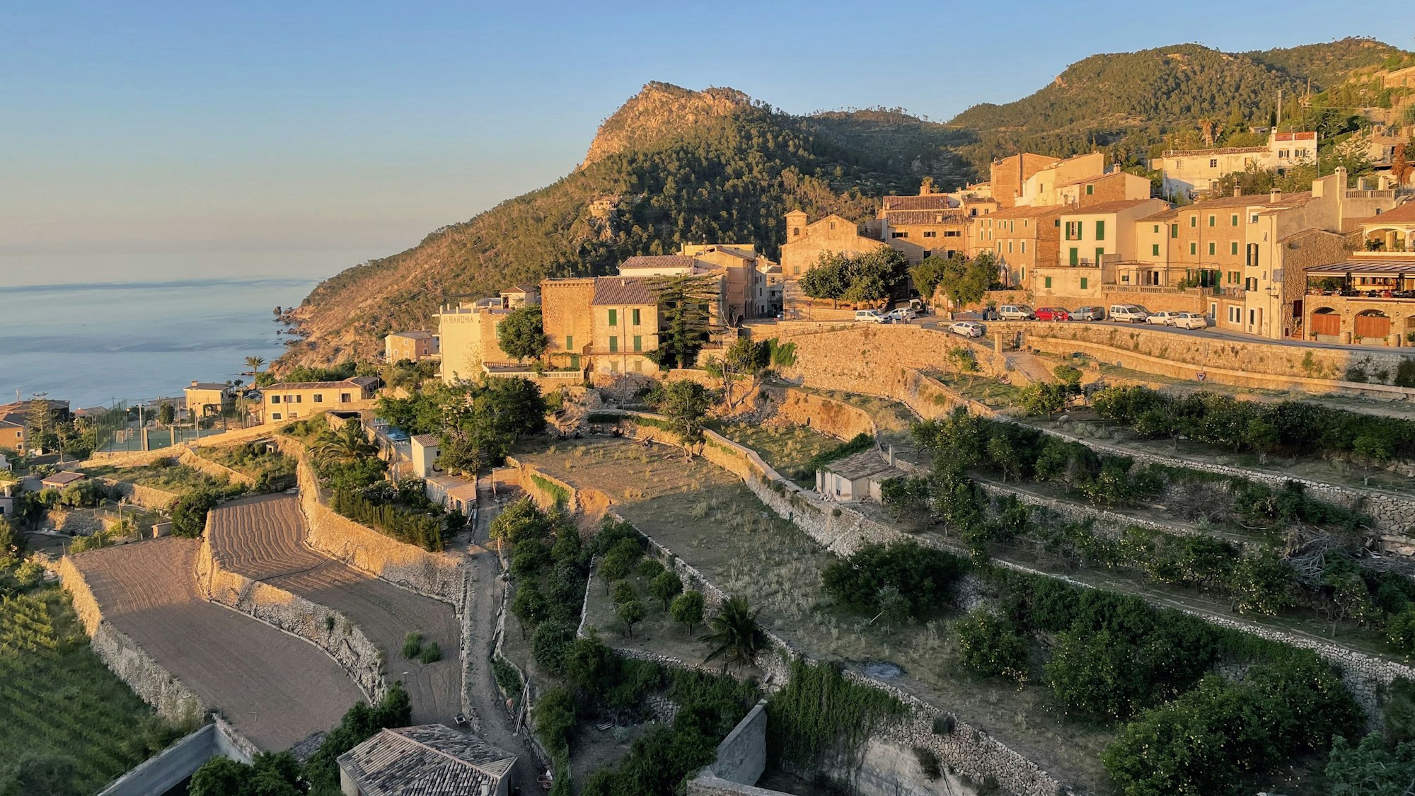 Zum Themendienst-Bericht von Manuel Meyer vom 11. Oktober 2021: Banyalbufar ist berühmt für seine Terrassenlandschaft.