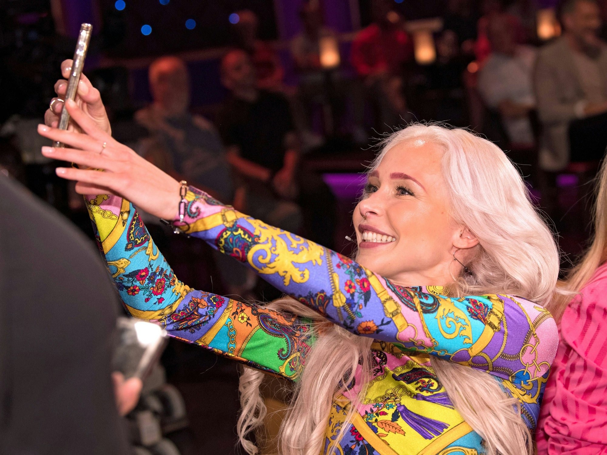 Model Theresia Fischer, hier anlässlich der Aufzeichnung der MDR-Talkshow Riverboat am 8. September 2023 in Leipzig, war mit ihrem Partner Stefan Kleiser im „Sommerhaus der Stars“.