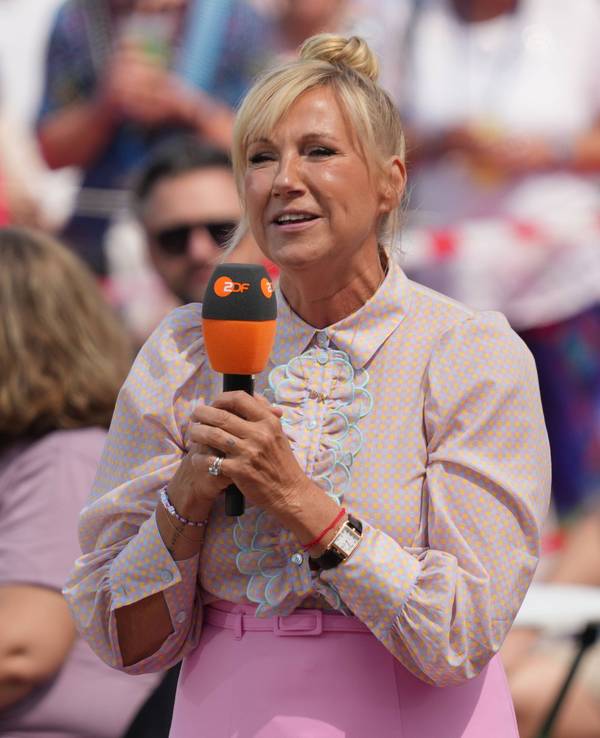 Andrea Kiewel moderiert den ZDF-Fernsehgarten.