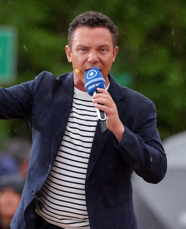 Stefan Mross moderiert „Immer wieder sonntags“.