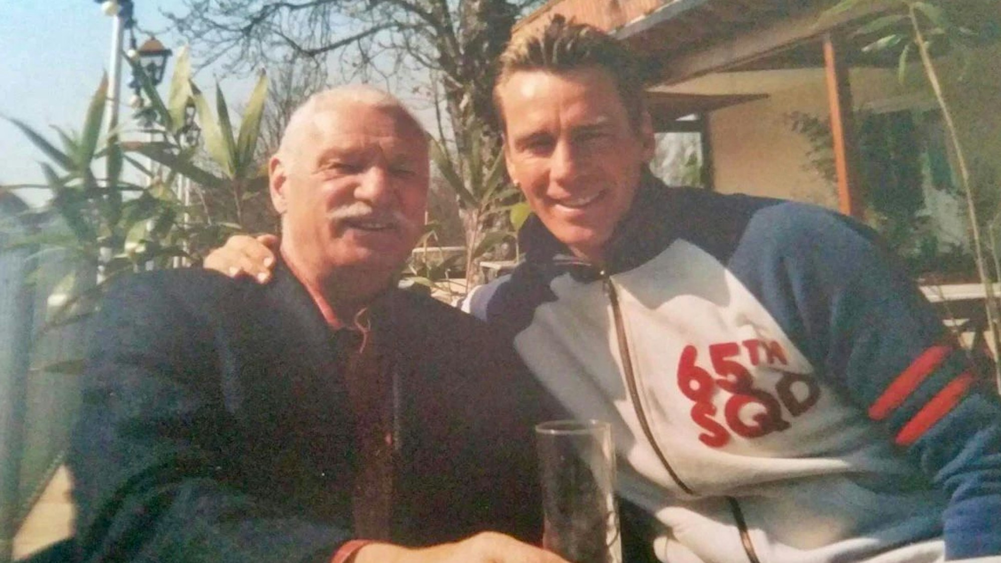 Jürgen Milski auf einem alten Foto zusammen mit seinem verstorbenen Vater Günter.