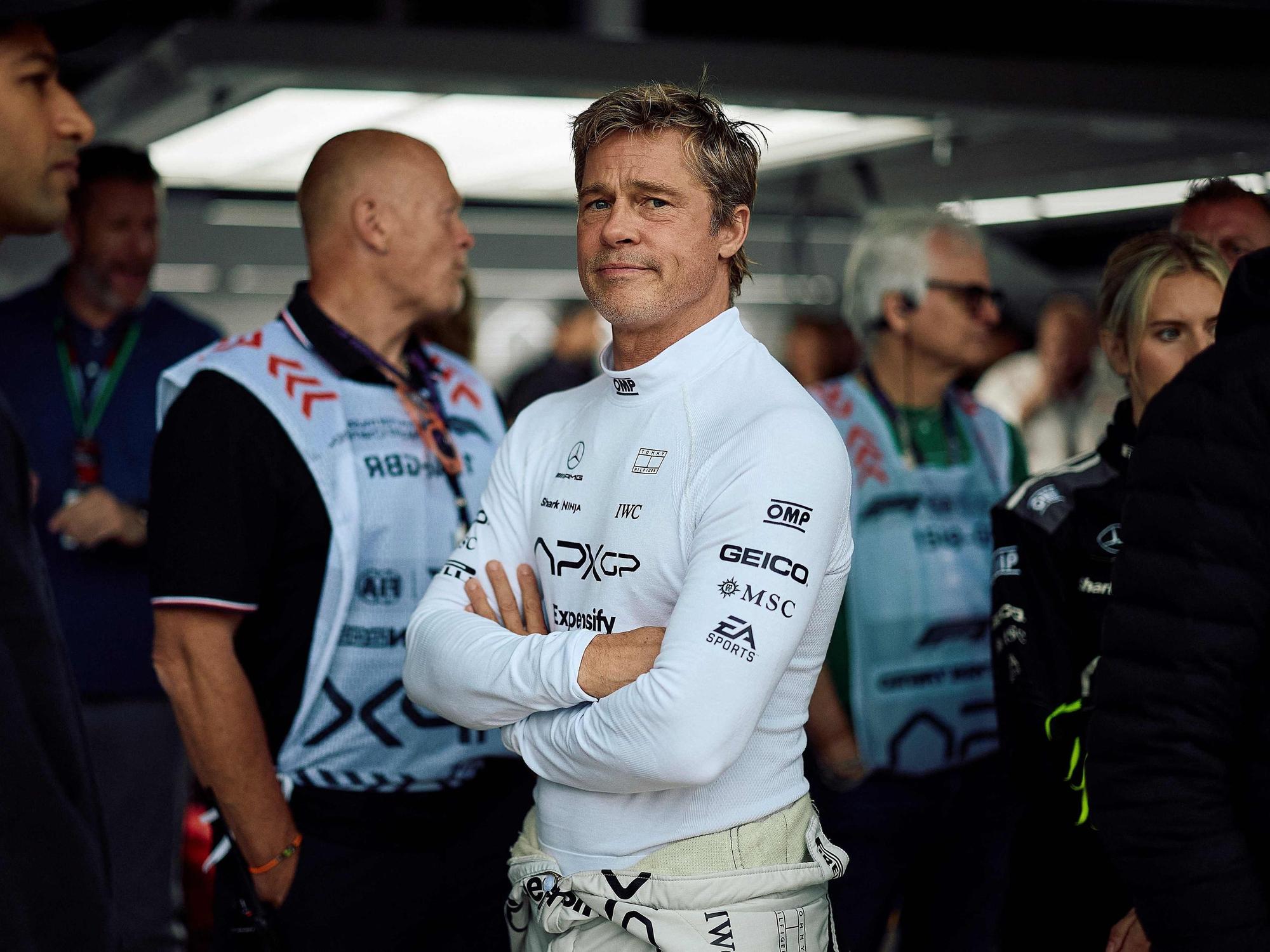Brad Pitt zeigte sich im Juli erstmals am Rande eines Formel-1-Rennens in Silverstone mit seiner neuen Freundin.