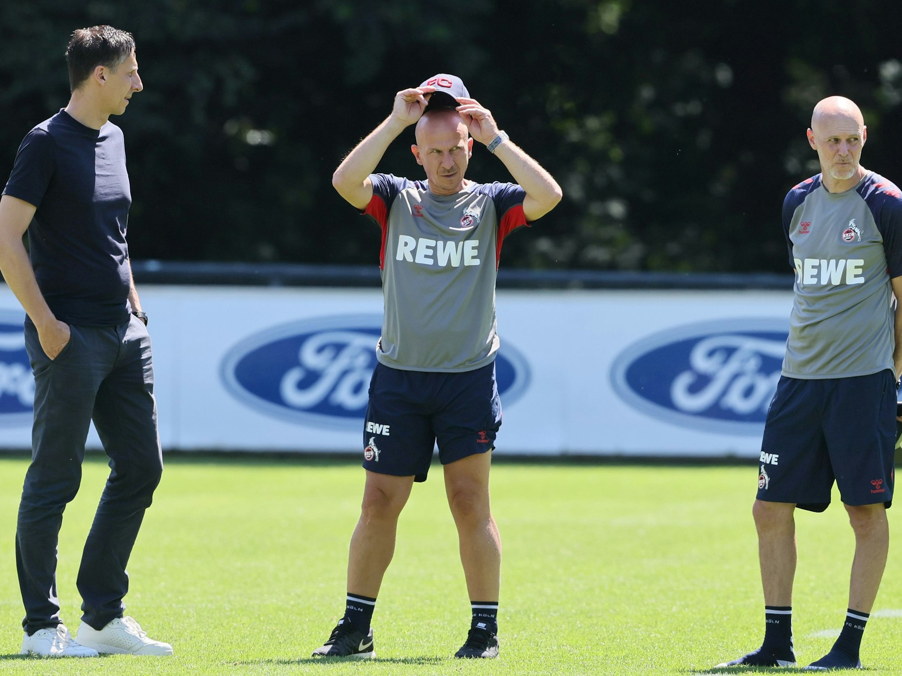 1. FC Köln, Training, von links: Christian Keller, Gerhard Struber, Thomas Hickersberger