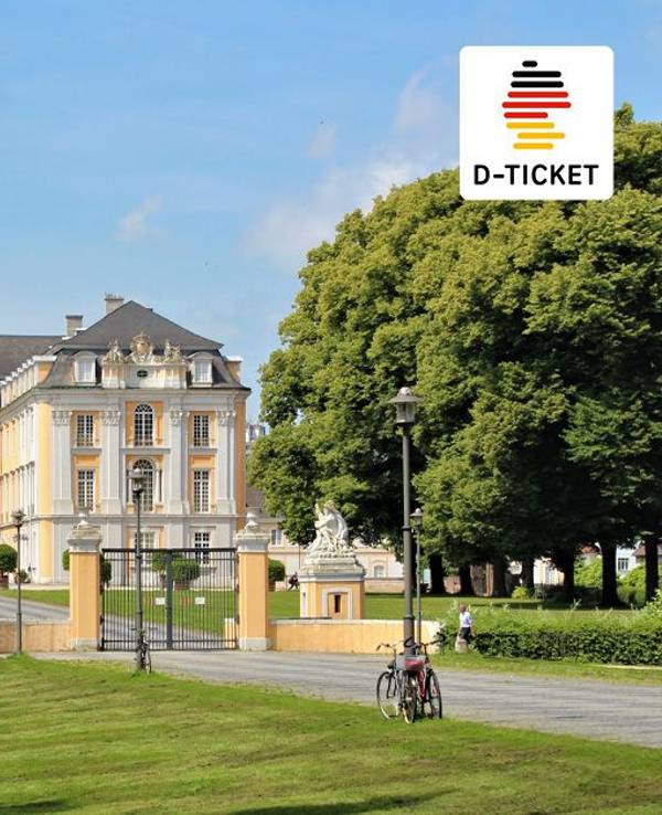 Ausflugsziel Schloss Brühl in NRW mit dem Deutschlandticket