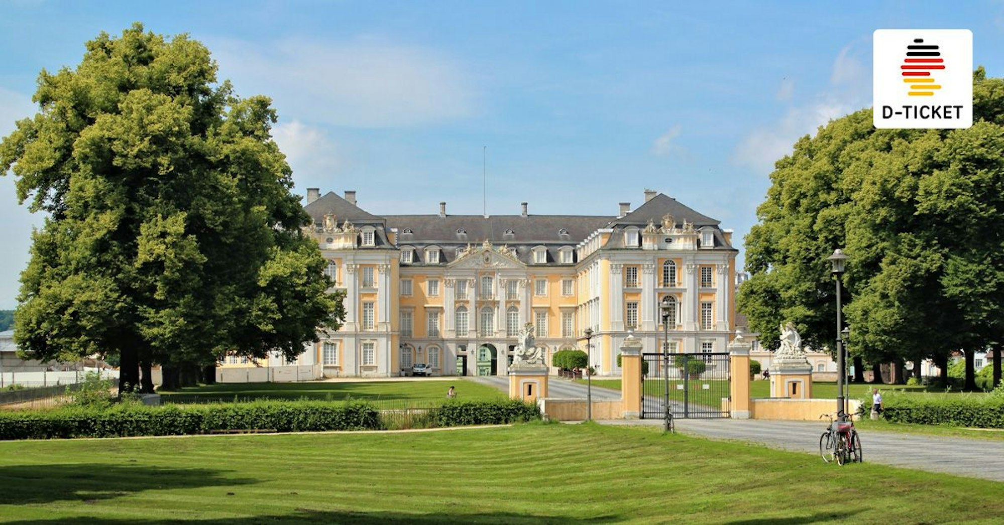 Ausflugsziel Schloss Brühl in NRW mit dem Deutschlandticket