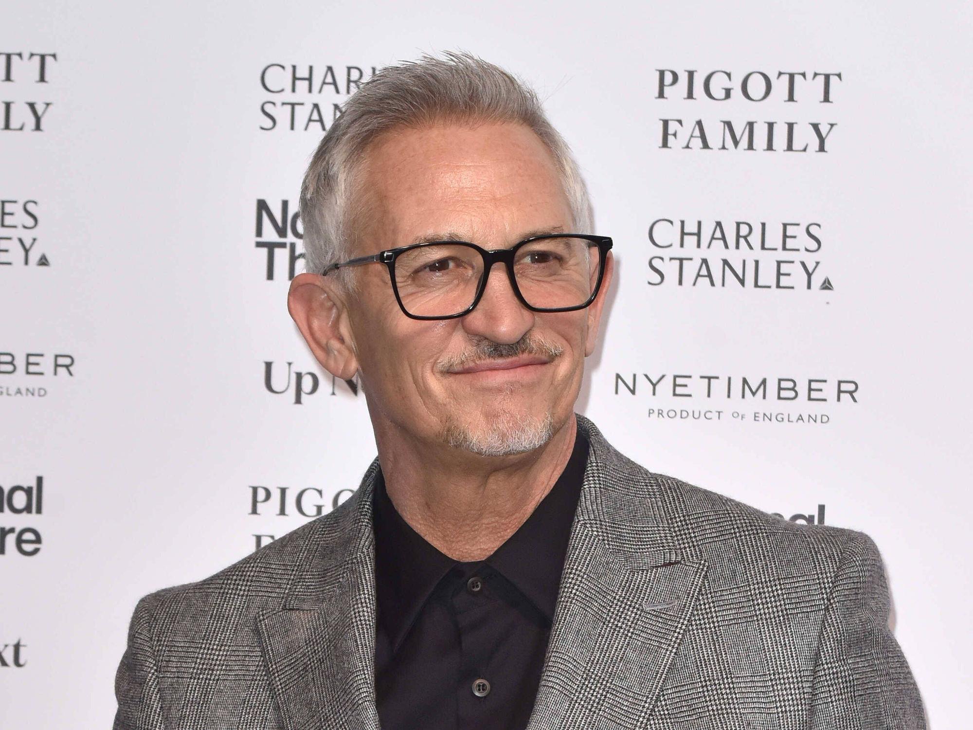 England-Legende Gary Lineker posiert für die Fotografen.