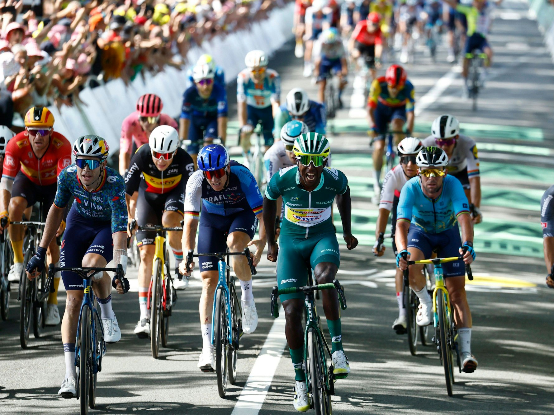 Der Zielsprint bei der 12. Etappe der Tour de France.