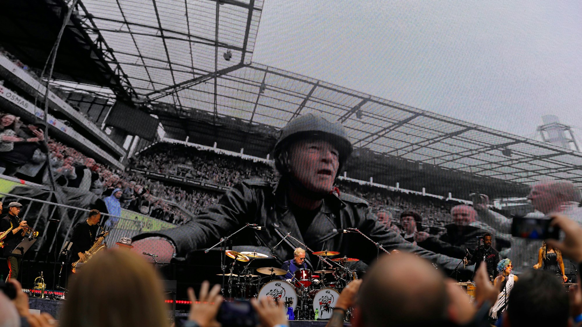 Peter Maffay auf der Harley.